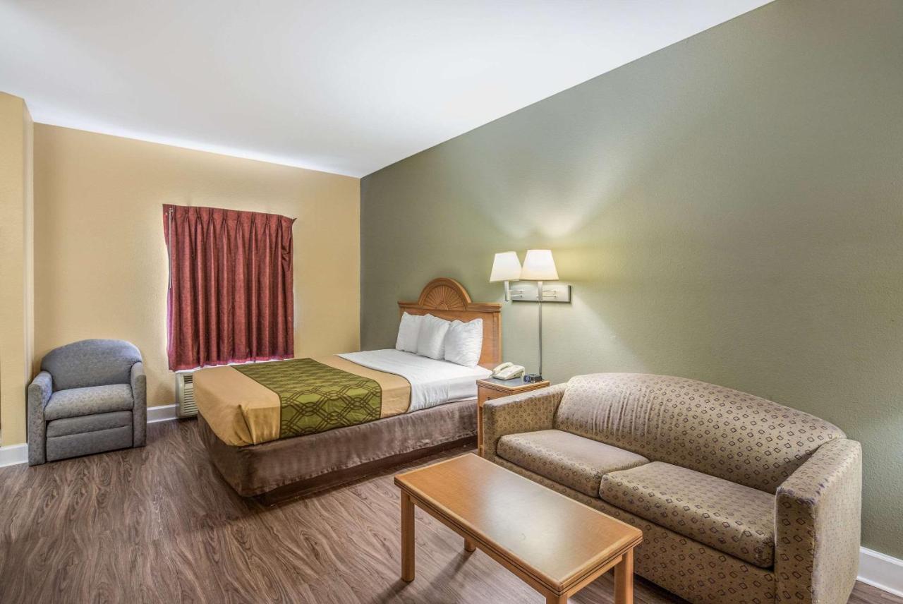 Econo Lodge Valdosta Room photo